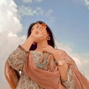 broun dress girl Hidden Face Dp