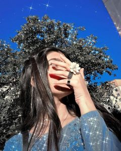 Stylish DP For Girls