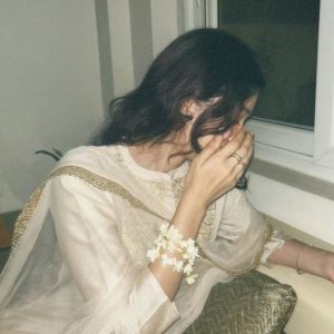 Stylish DP For Girls