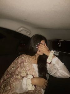 Stylish DP For Girls