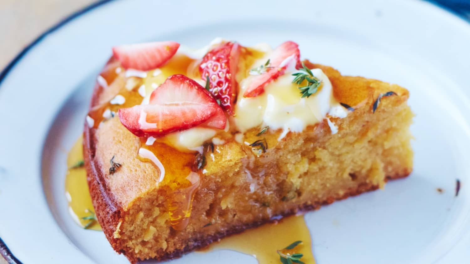 How to Substitute Honey for Sugar in Your Favorite Baked Goods