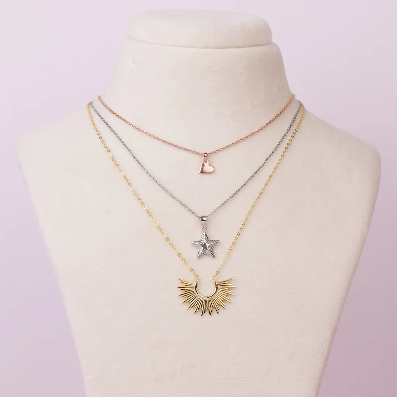 How to Layer Gold Chains for a Chic Look